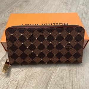 Louis Vuitton Zippy Wallet Studded Damier